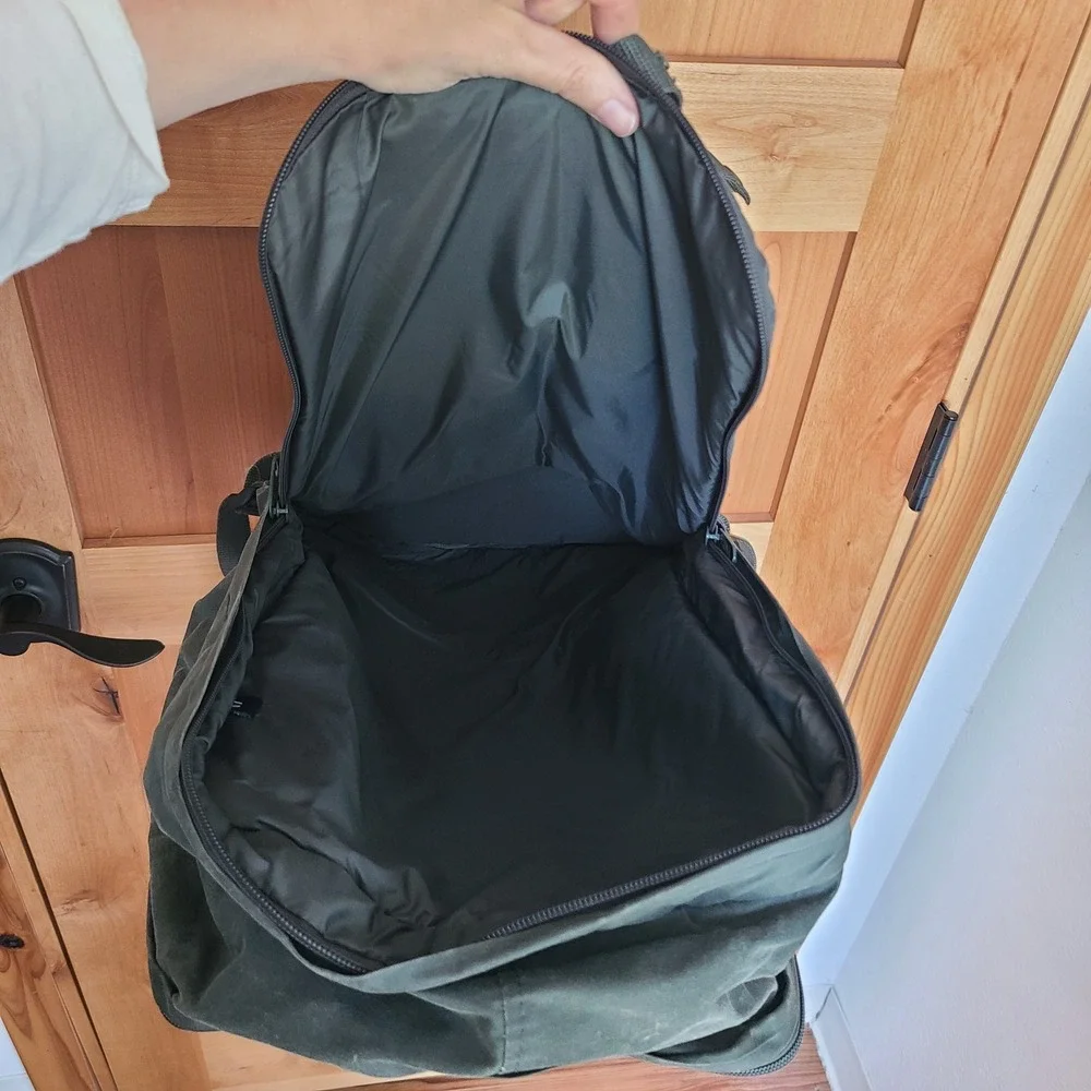 Fjallraven Kanken Mini Dark Green Canvas Backpack Classic Boxy School Travel